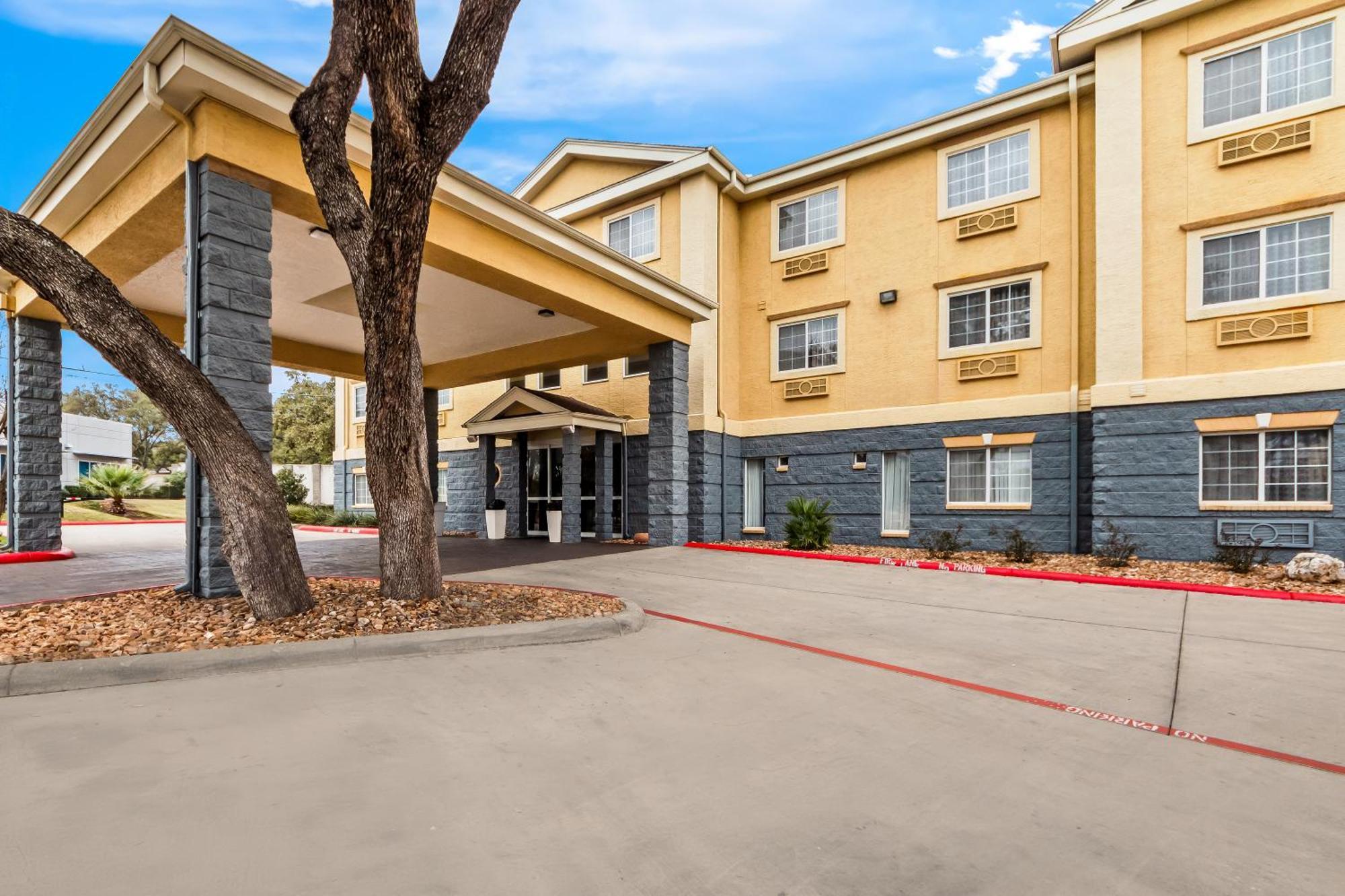 Quality Inn & Suites Airport North - Stone Oak San Antonio Exteriér fotografie